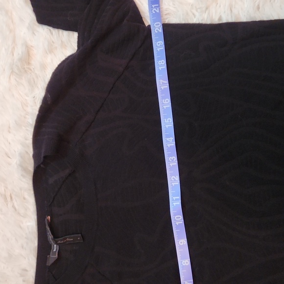 BCBG MAXAZARIA light semi sheer knit sweater - Picture 4 of 6